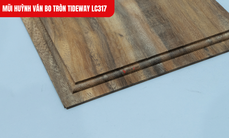Thiết kế lưỡi bo tròn giúp tạo đường huỳnh sắc nét, đều đặn và liền mạch trên bề mặt gỗ