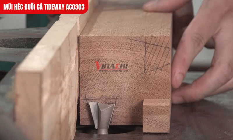 Thân thép chịu lực đảm bảo độ bền cao, chịu tải tốt trong các công việc nặng