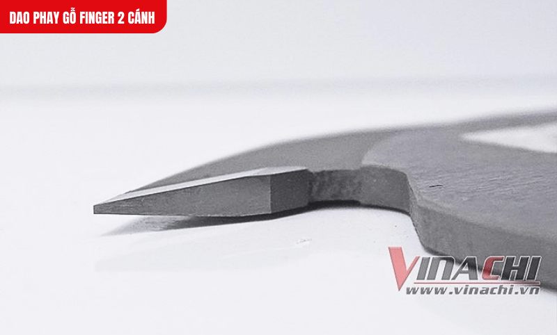 Chất liệu thép kết hợp hợp kim giúp dao bền bỉ và chịu lực tốt trong quá trình gia công