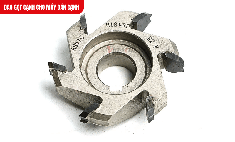 Dao gọt cạnh 4 cánh giúp xử lý mép gỗ mịn, chuẩn xác sau khi dán cạnh