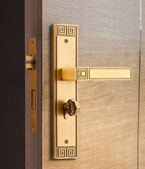 Tay nắm cửa gỗ dạng gạt