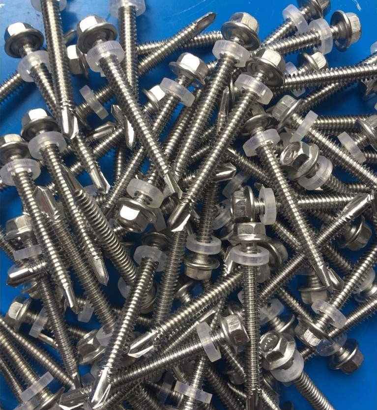 Vít bắn tôn inox đều được làm từ thép không gỉ
