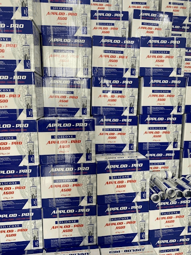 Bơm keo silicon