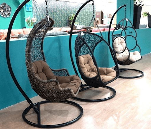 Ghế xích đu mây nhựa thể hiện gu thẩm mỹ cá tính từng người