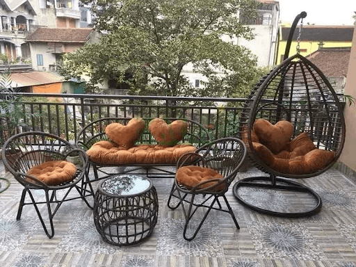 Mẫu bàn ghế giả mây cho ban công – Nhỏ gọn nhưng đầy tinh tế