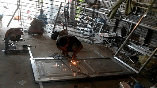 Mẹo hữu ích khi hàn bản lề cửa sắt