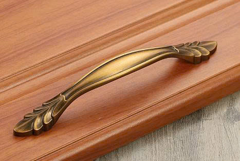 Tay nắm mạ vàng hình Lá 2177 size 96mm/128mm