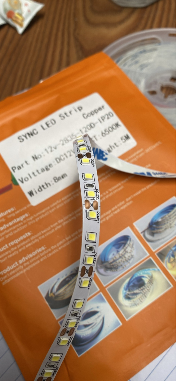 led-mat-dong-120-mat-1.png