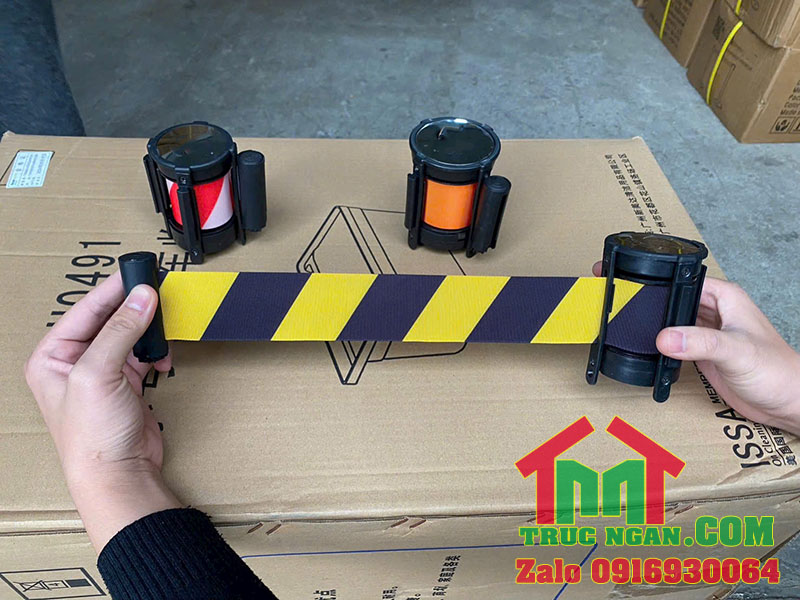 Hop day cot chan, hop cot thay the dung cho cot chan phi 63mm, phi 76mm , day xoc den vang.JPG