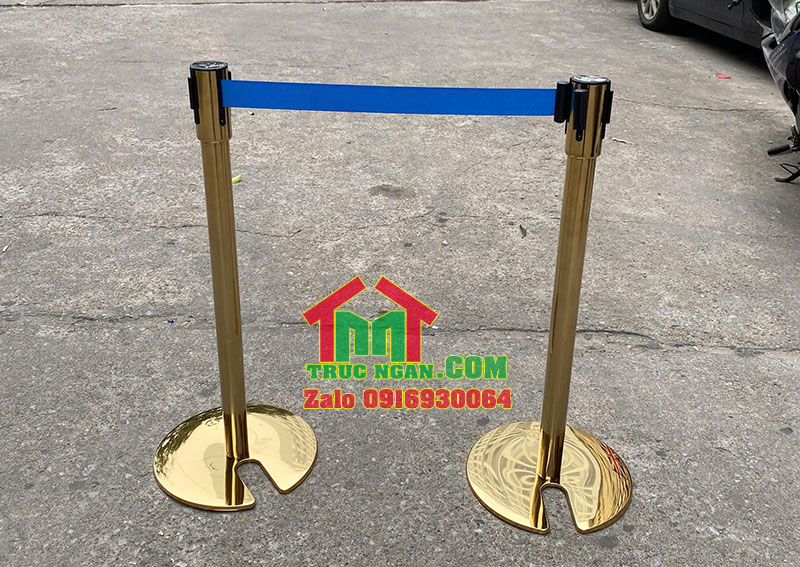 Cot chan inox de U mau VANG bong cao cap_de co the xep chong gon gang_Cot chan vang day xanh duong dai 3m.jpg