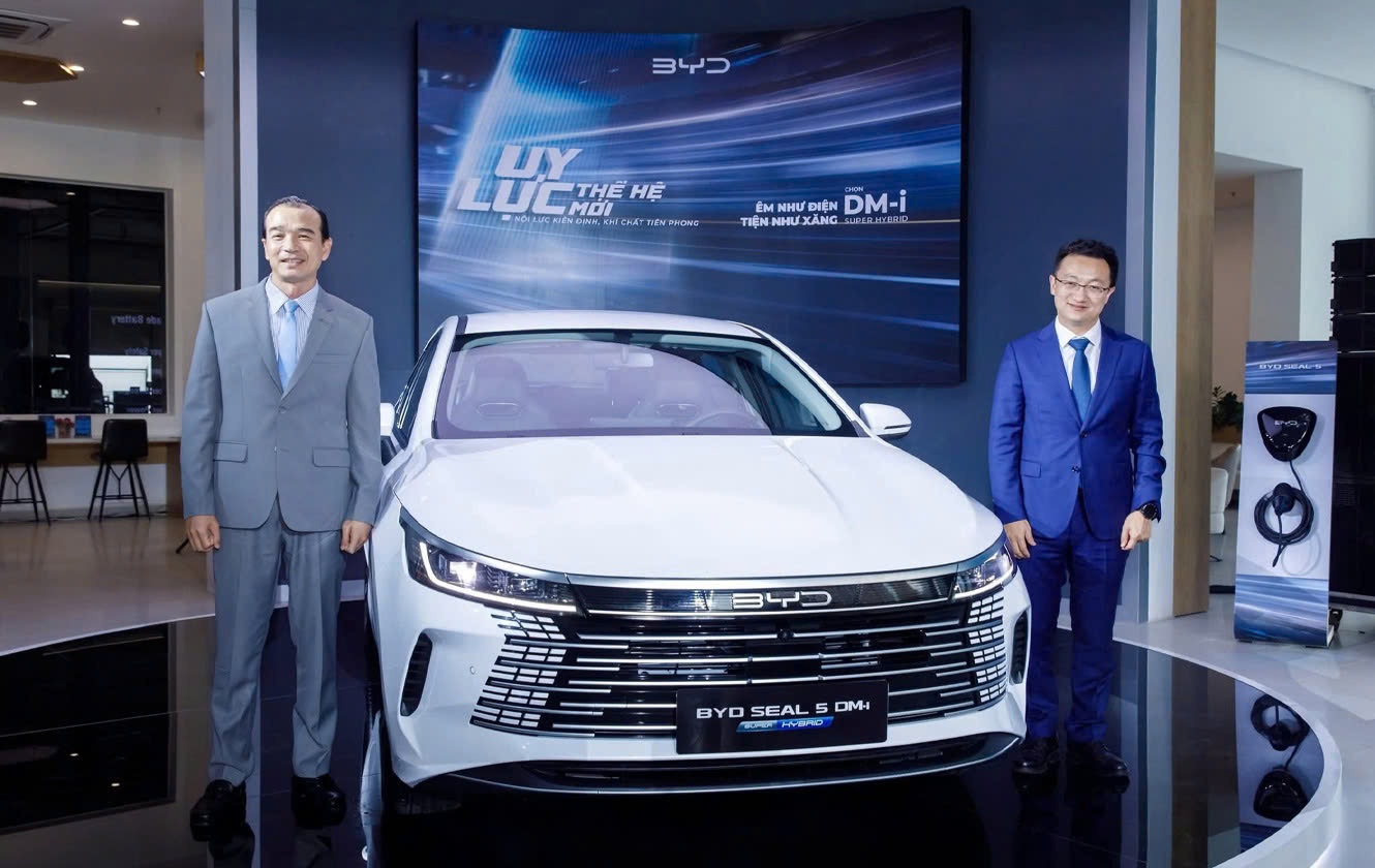 BYD Seal 5 – Sedan PHEV đầu tiên ra mắt tại Việt Nam, giá từ 696 triệu đồng