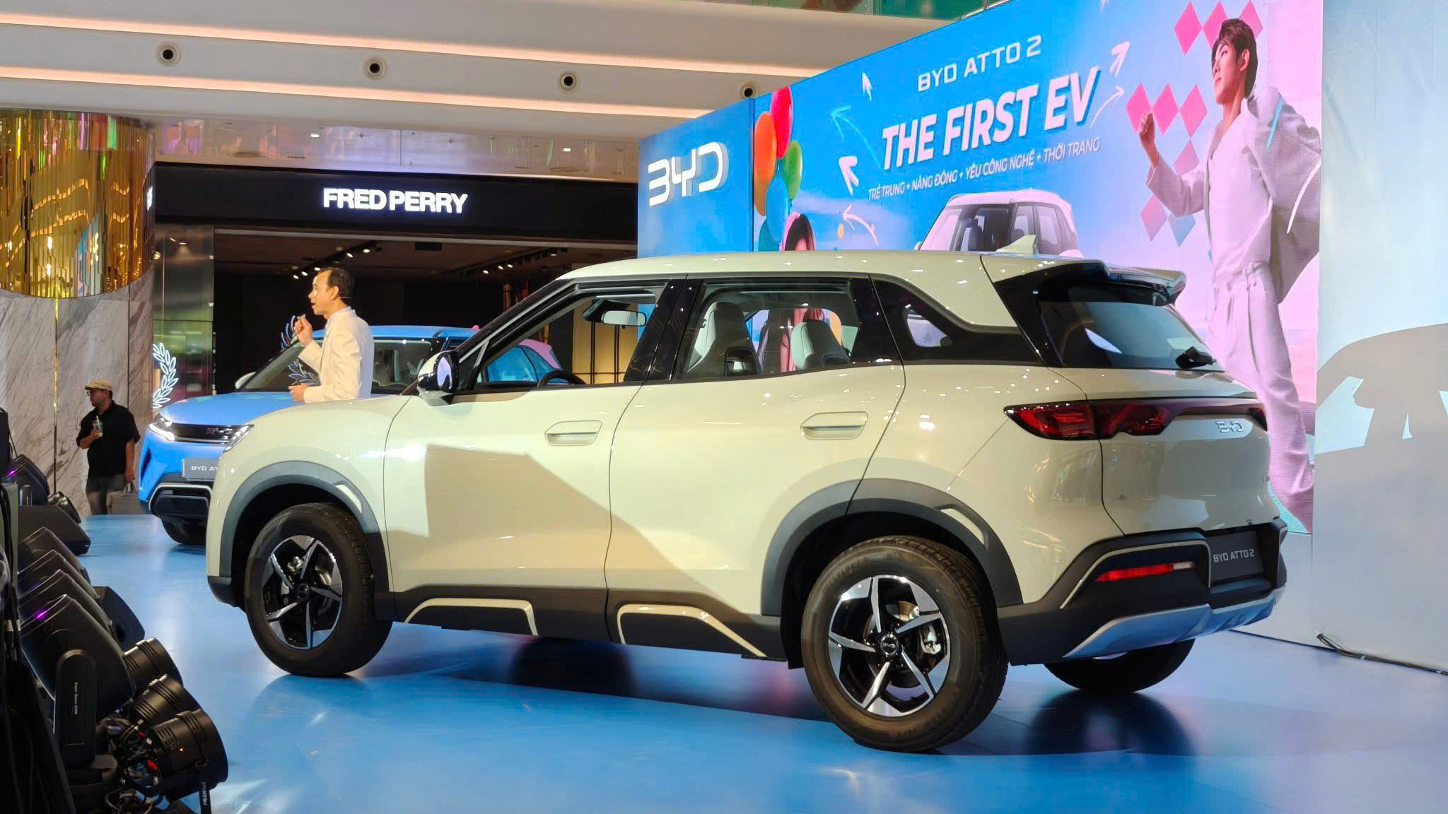 BYD-ATTO-2-chinh-thuc-ra-mat-tai-Viet-Nam-SUV-dien-do-thi-the-he-moi-4.jpg