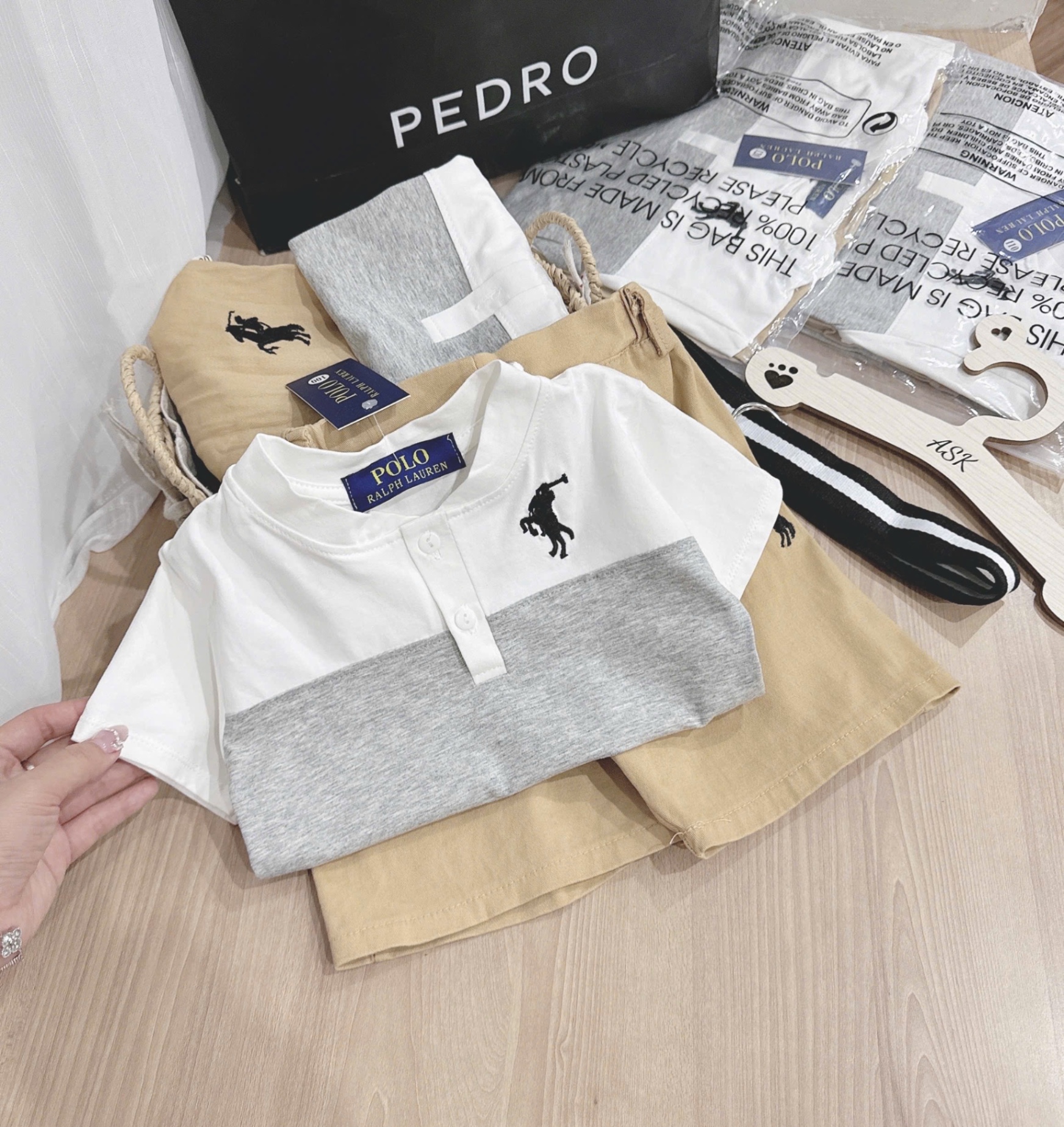 BỘ ĐÙI POLO TRẮNG PHỐI GHI