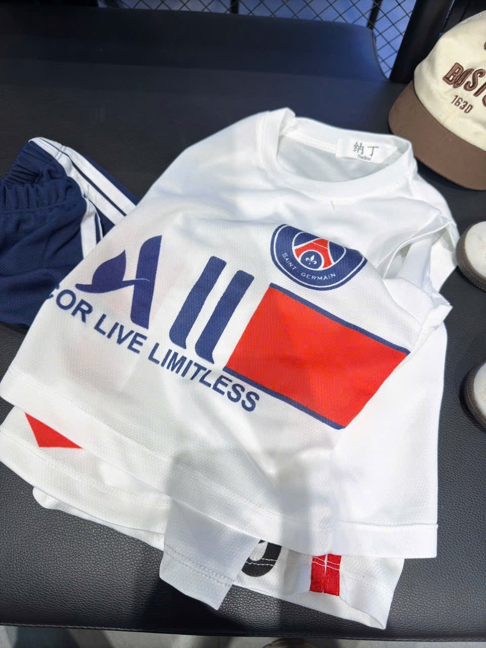 SET 2 BỘ ĐÙI BA LỖ TRẮNG ĐỎ BT