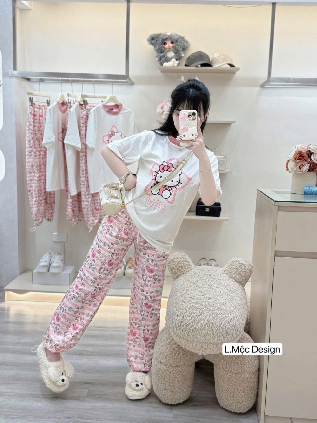 BỘ MÈO KITTY TRẮNG QUẦN BOM MÀU HỒNG