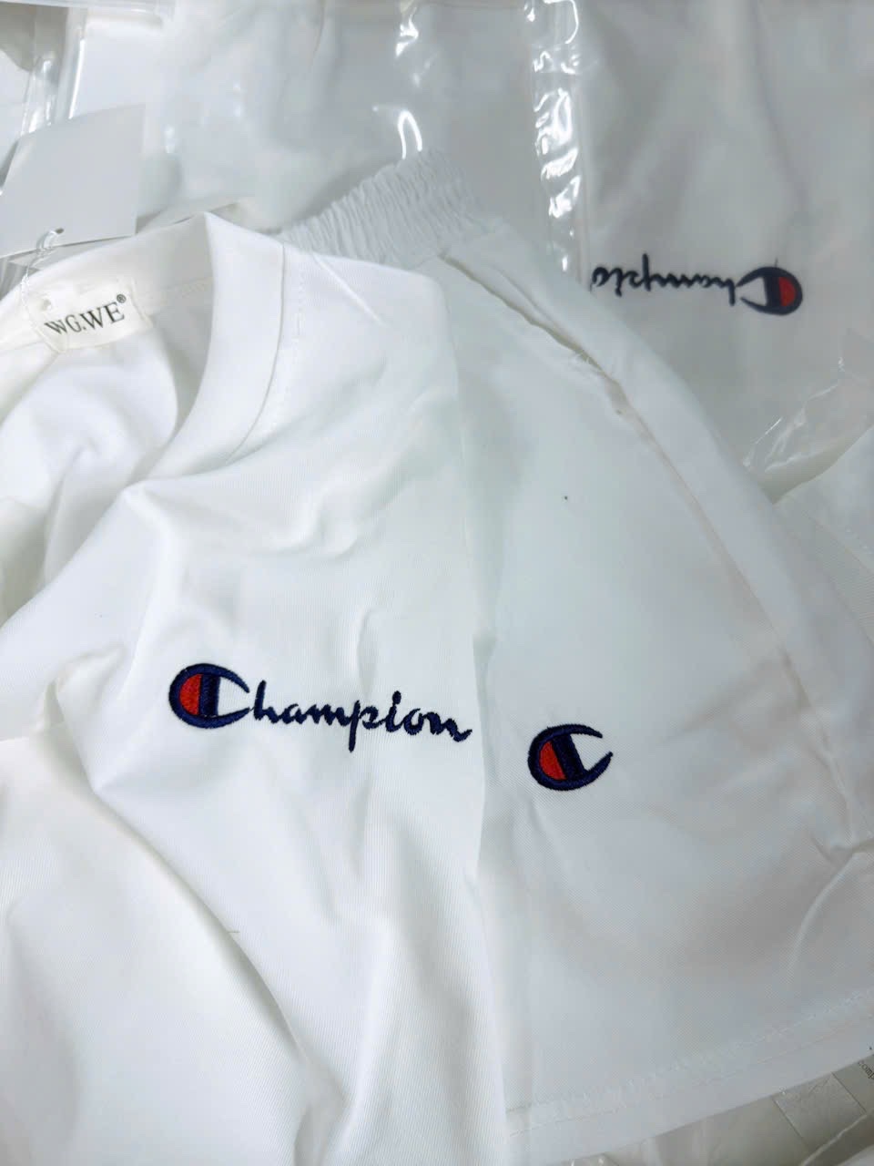 BỘ ĐÙI CỘC CHAMPION TRẮNG