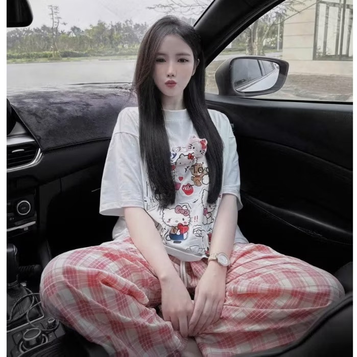 XẢ KHO BỘ CỘC TRẮNG KITTY QUẦN KẺ HỒNG