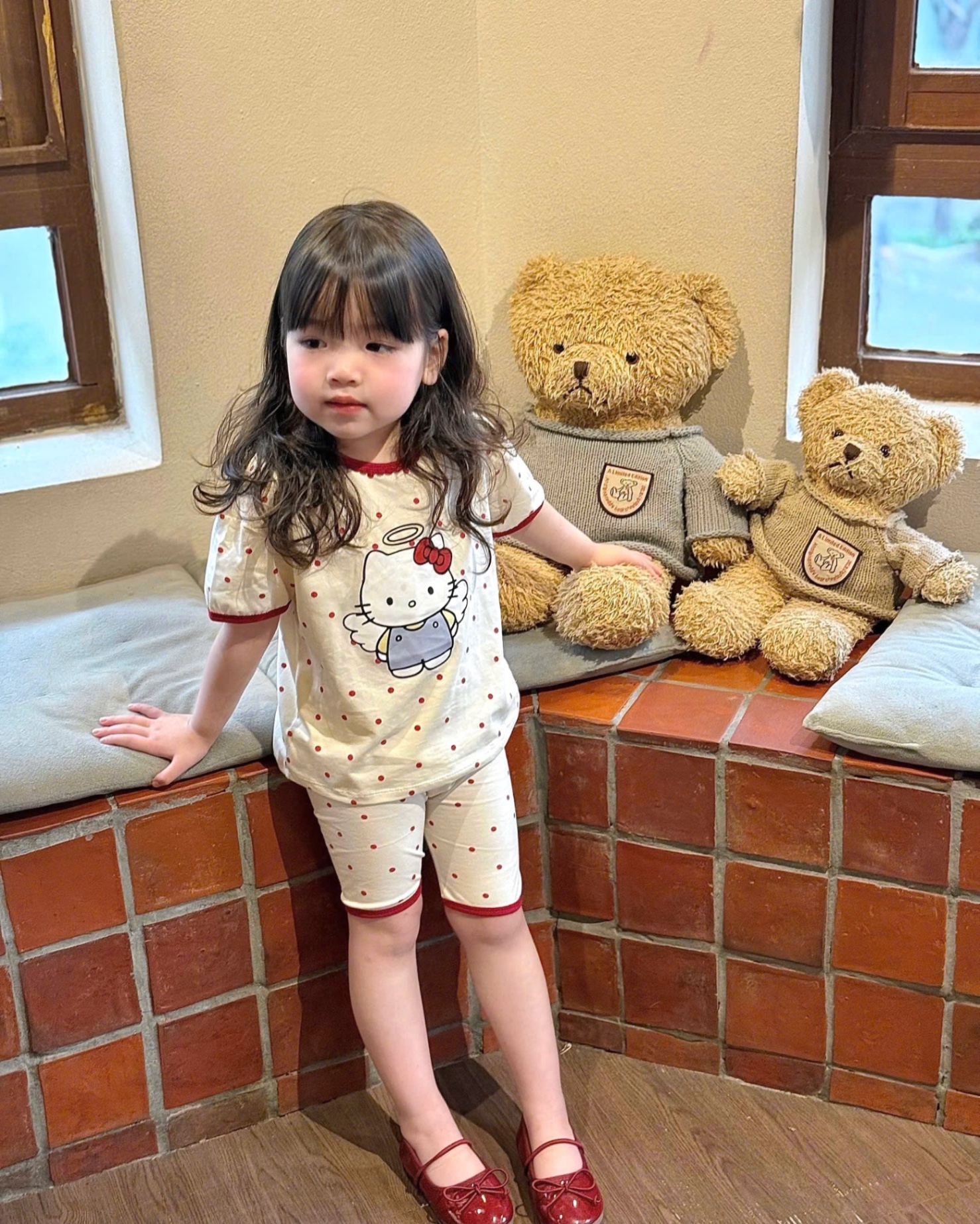 SET 2 BỘ ĐÙI HÌNH KITTT BE VIỀN ĐỎ BG