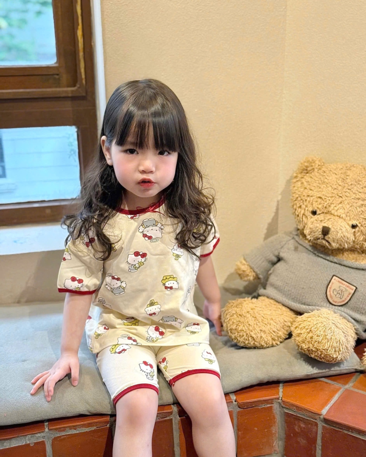 SET 2 BỘ ĐÙI HÌNH KITTT BE VIỀN ĐỎ BG