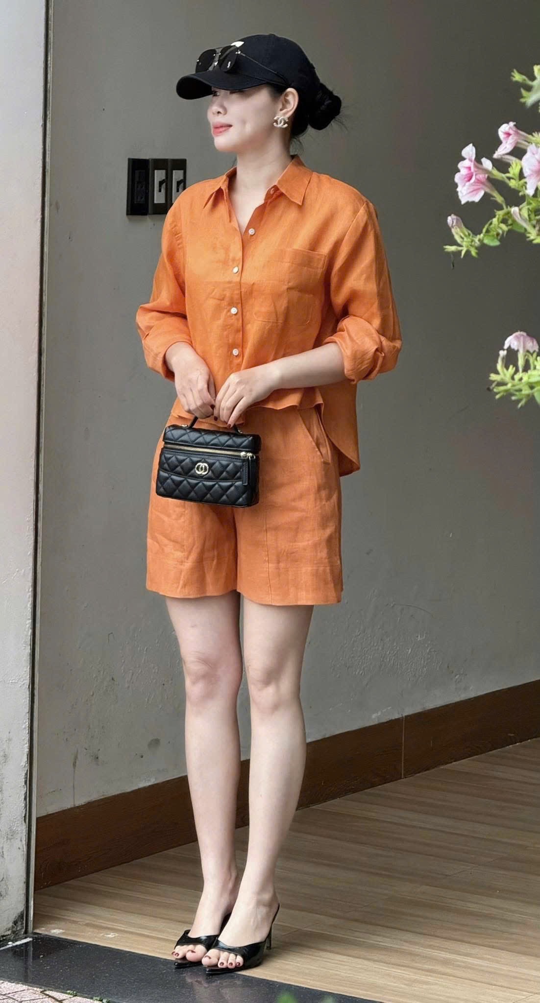 BỘ ĐÙI CAM NƠ SAU NỮ