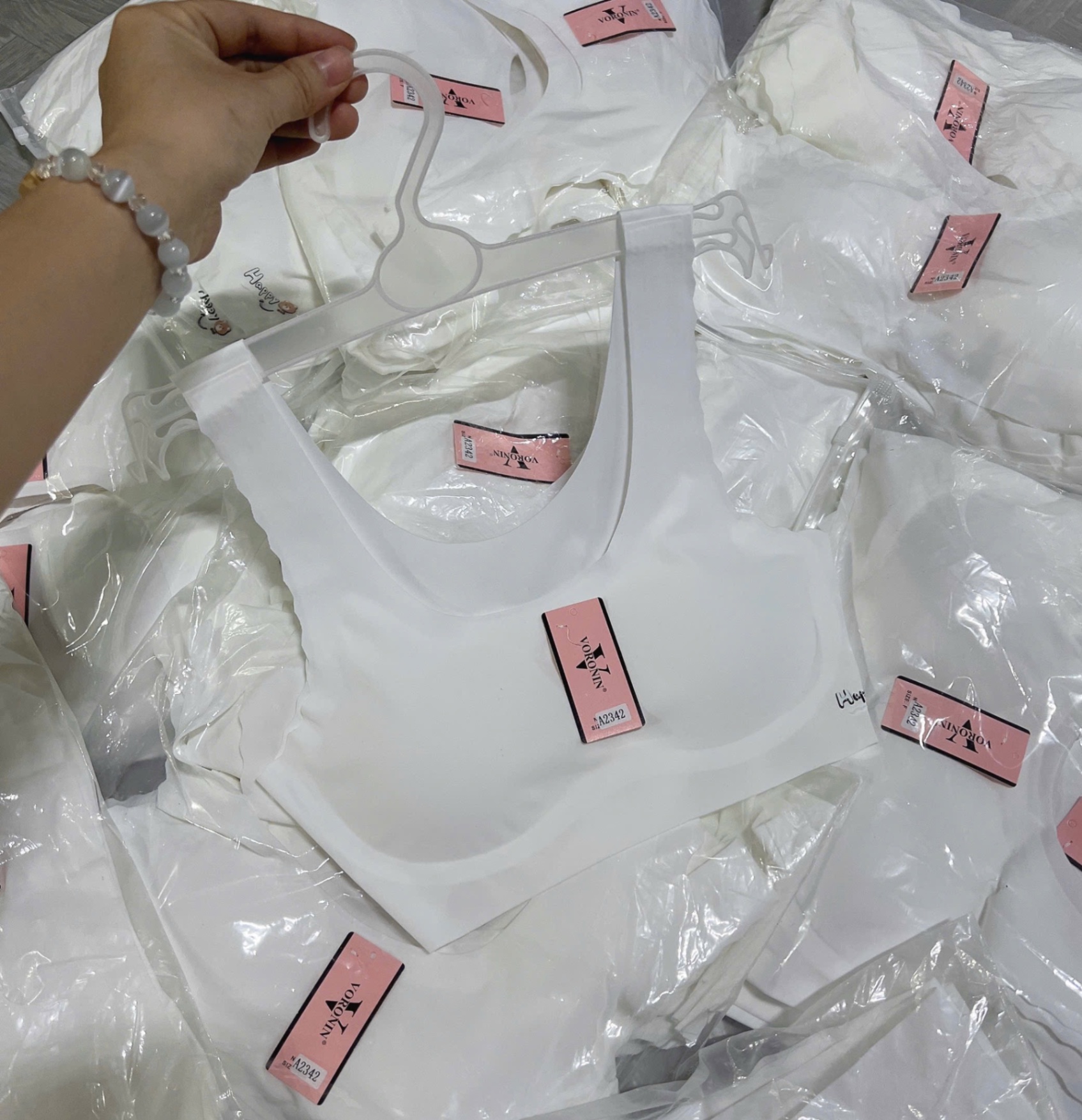 SET 5 ÁO LÓT HỌC SINH TRẮNG M2342 HAPPY
