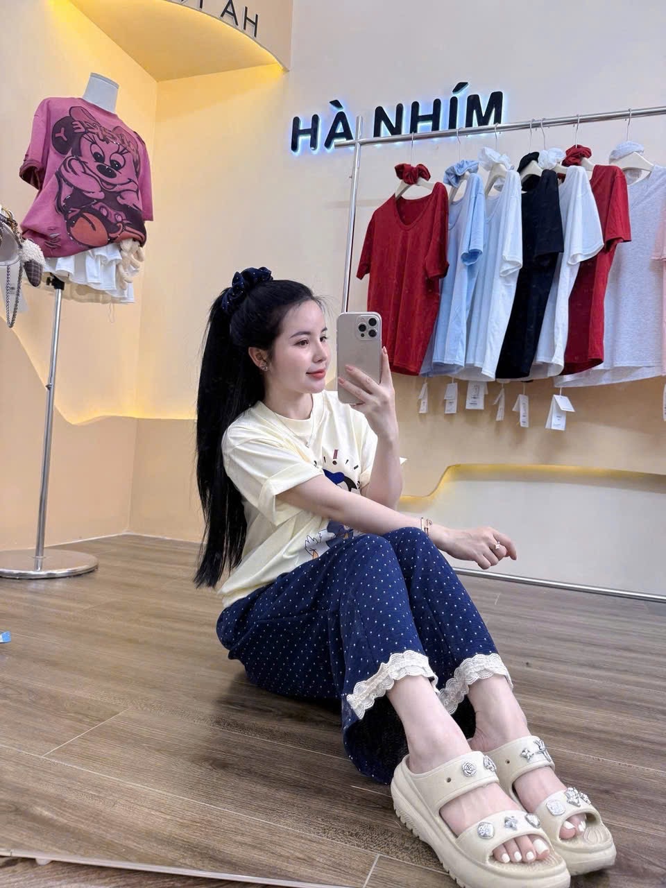 BỘ CỘC BE HÌNH VỊT MIX QUẦN SUÔNG BI PHỐI REN
