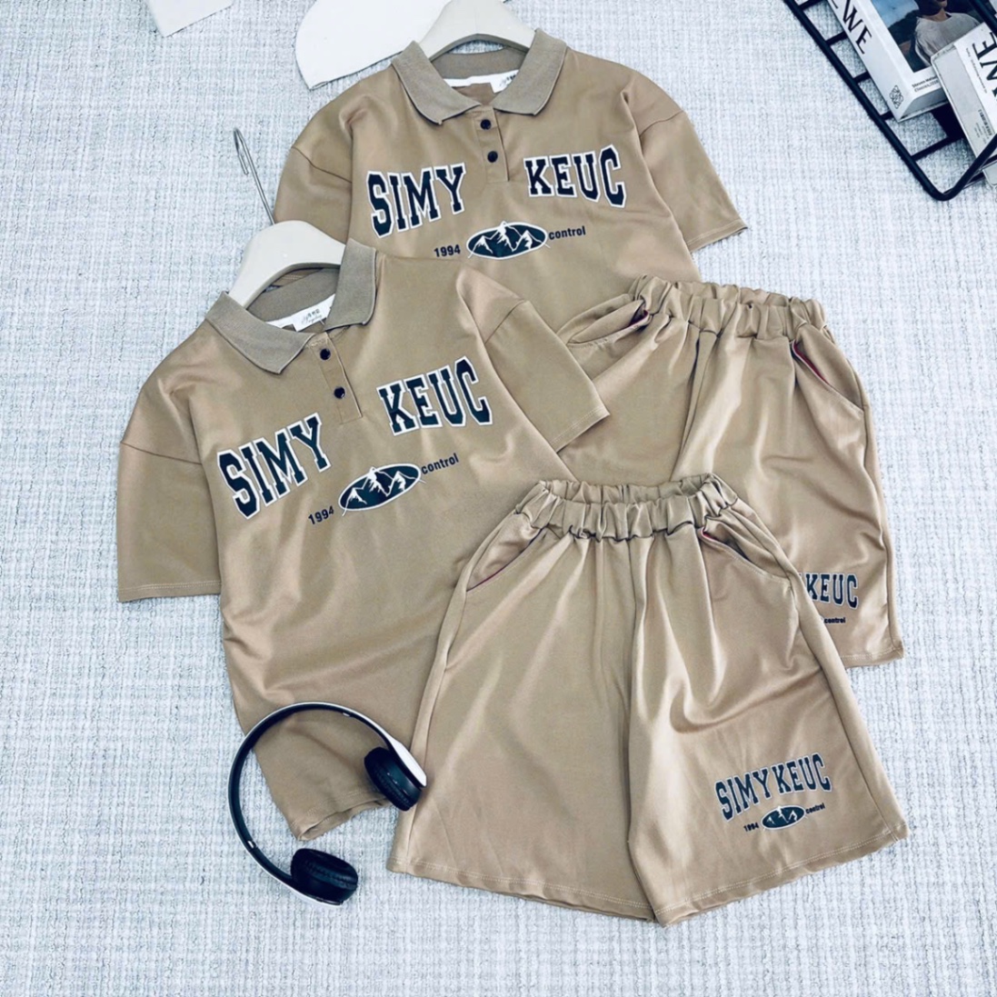 BỘ ĐÙI BE CỔ BẺ CHỮ KEUC BT