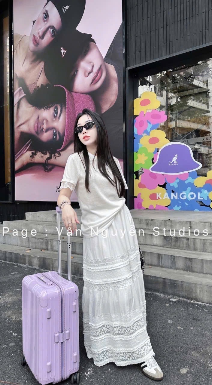 CHÂN VÂY REN MAXI CAO CẤP HOA NỔI QC