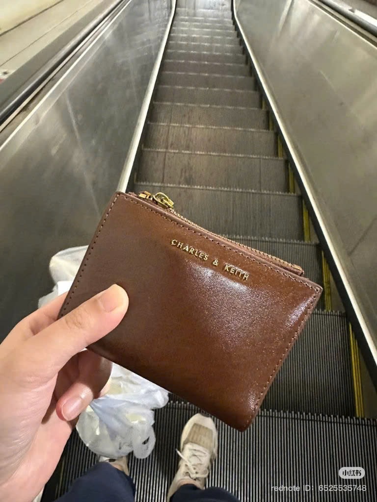VÍ CNK DA TRƠN 3 MÀU M80907