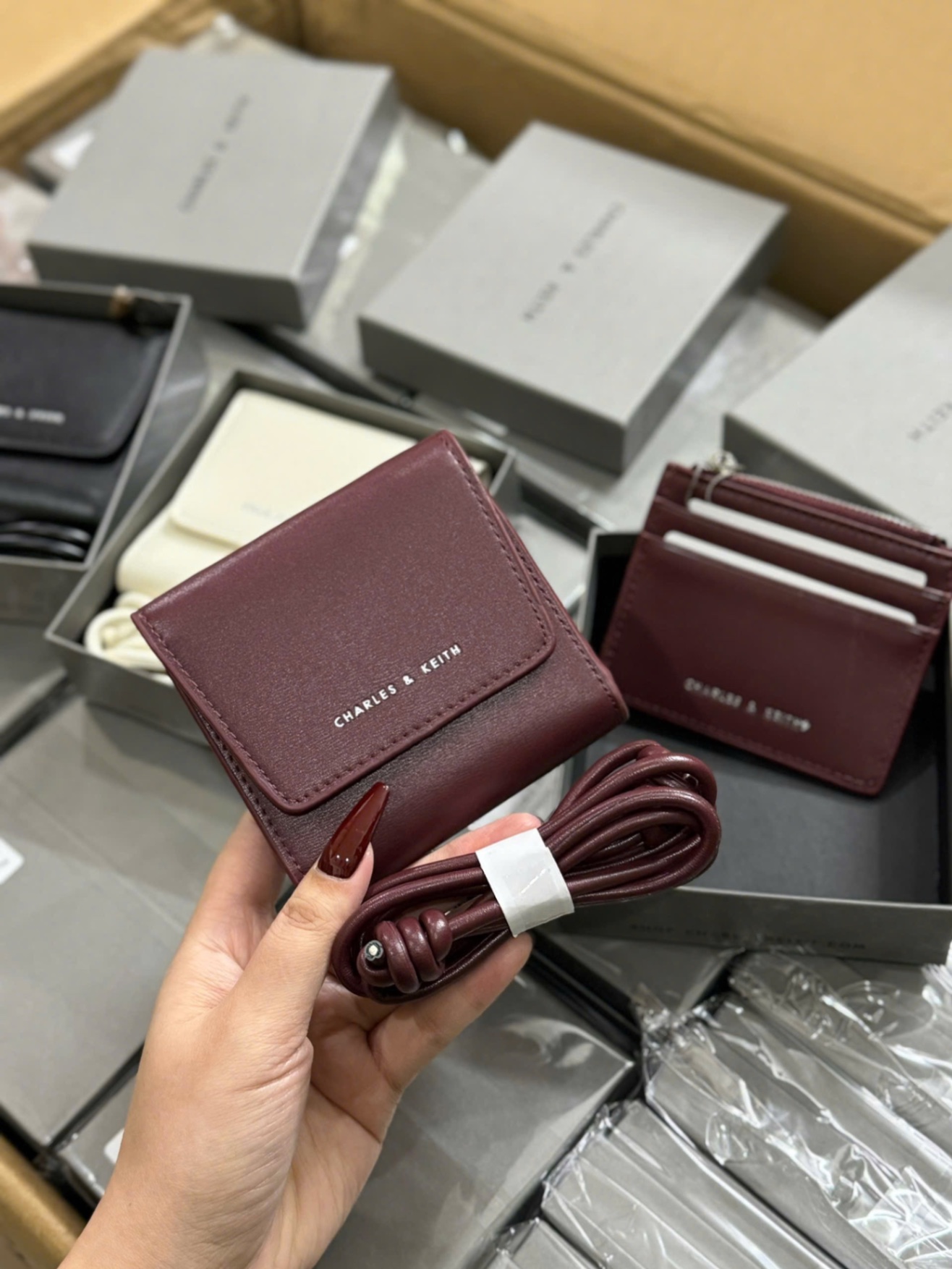 VÍ CK 2 MẶT KÈM DÂY FULL BOX L1 M10770635