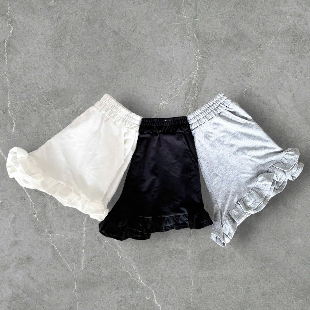 SET 3 QUẦN ĐÙI BÈO ĐEN TRẮNG GHI