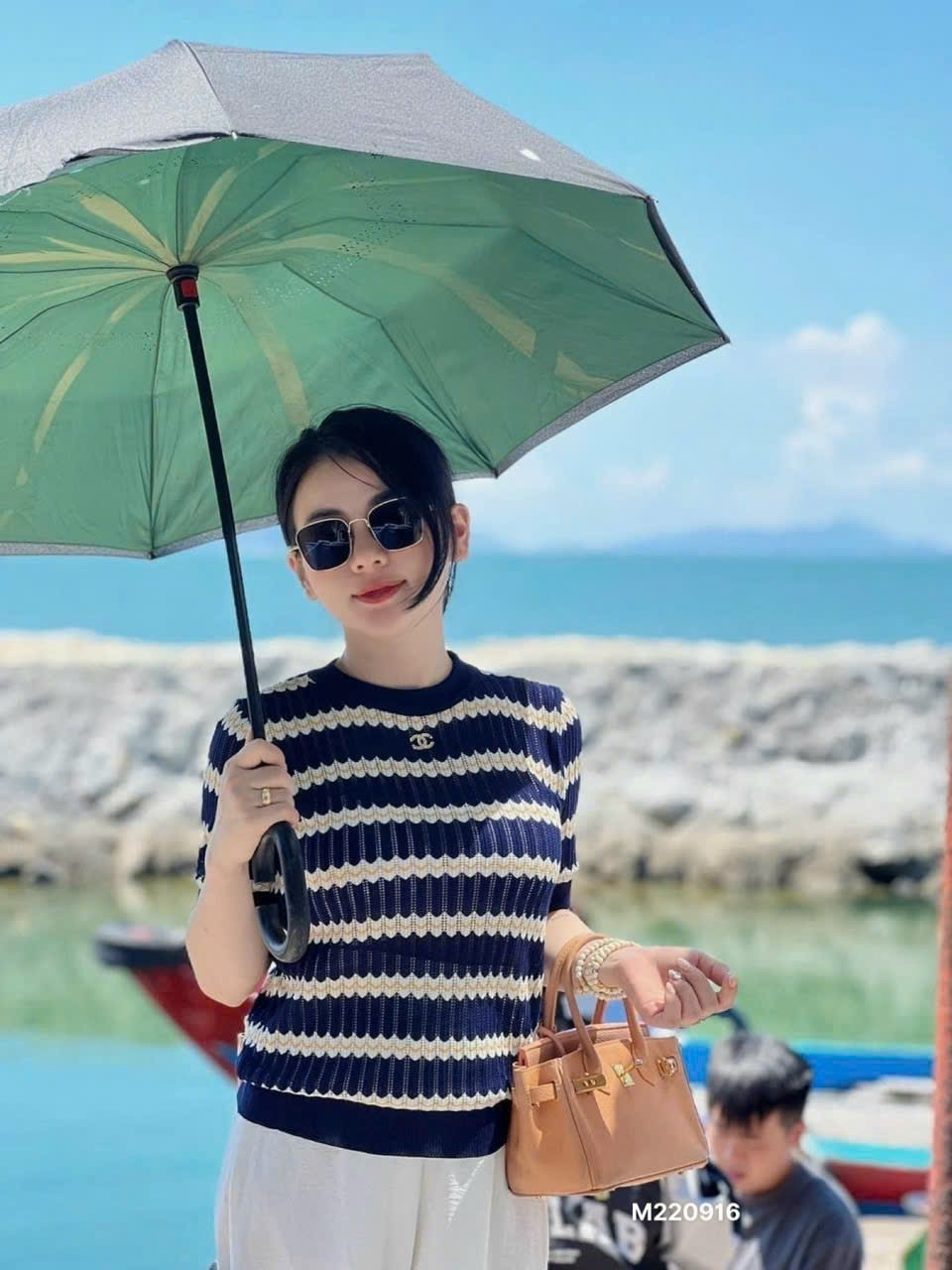 KÍNH MẮT UK GỌNG BẠC - kèm bao da