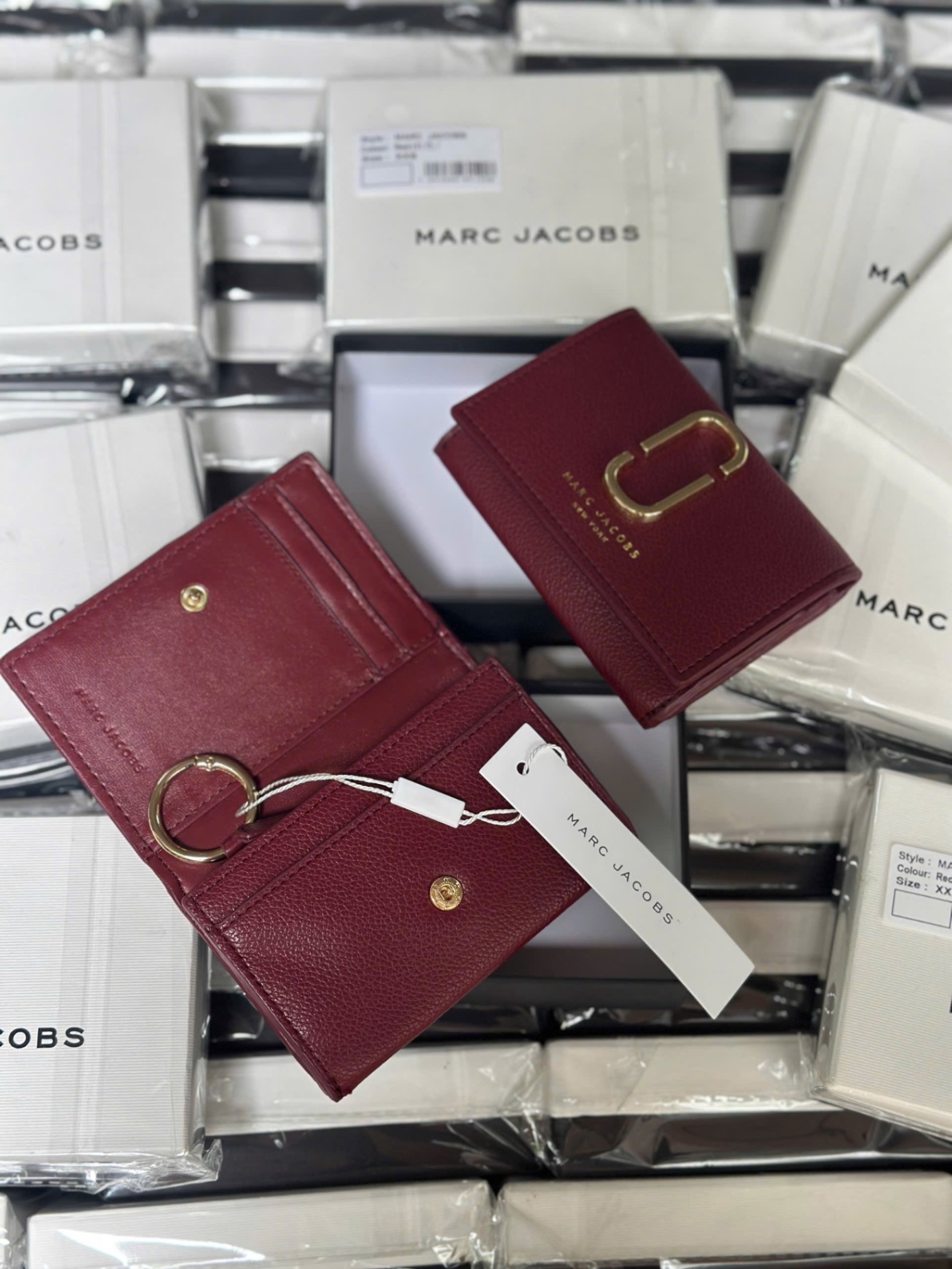 VÍ CẦM TAY MAC JACOBS MÀU ĐỎ CHÍNH HÃNG