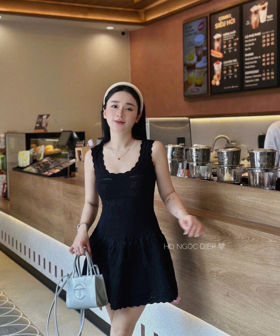 VÁY LEN ĐAN 2S QC ĐEN TRẮNG