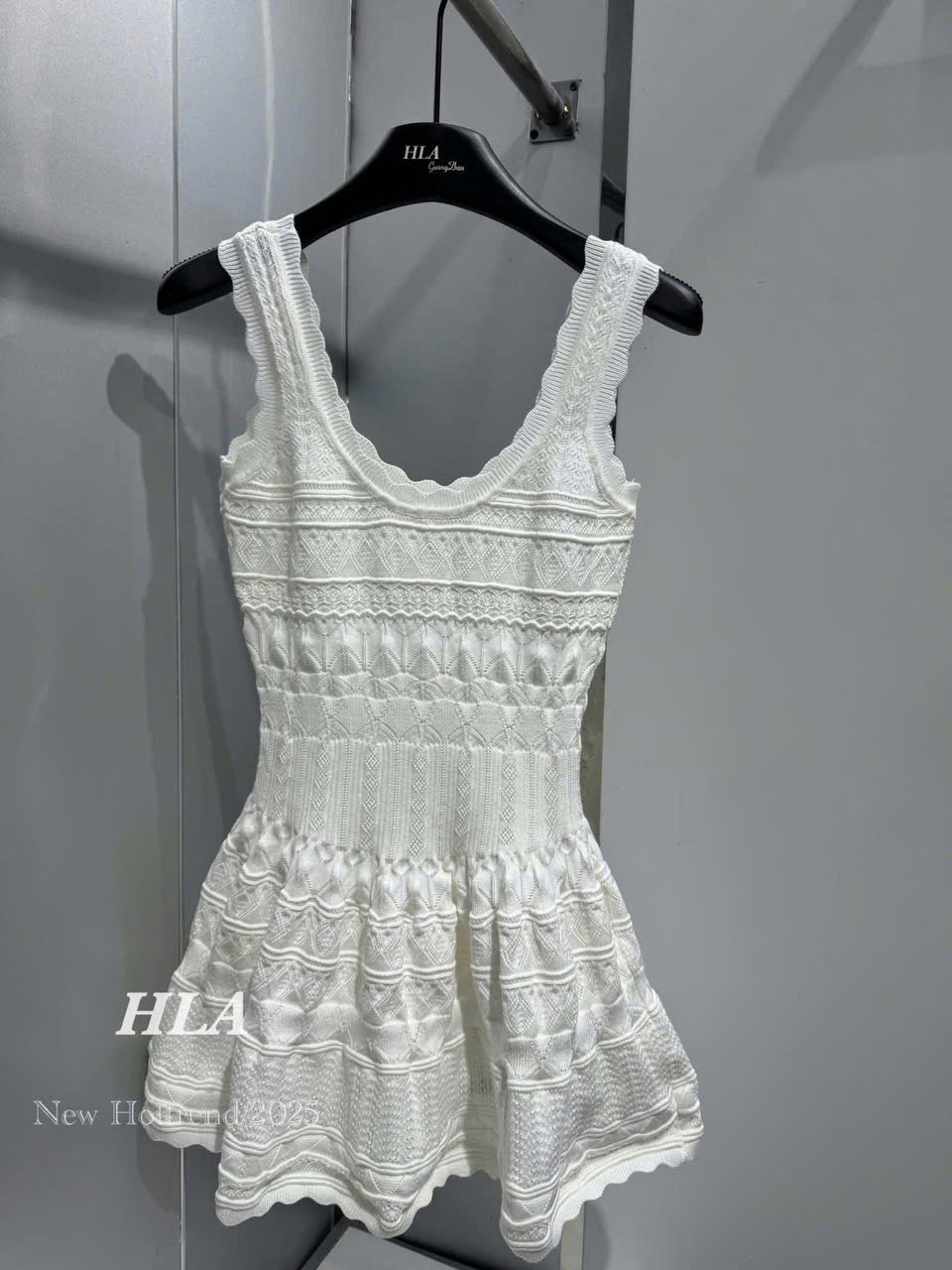 VÁY LEN ĐAN 2S QC ĐEN TRẮNG