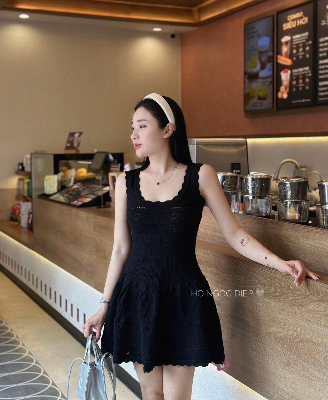 VÁY LEN ĐAN 2S QC ĐEN TRẮNG