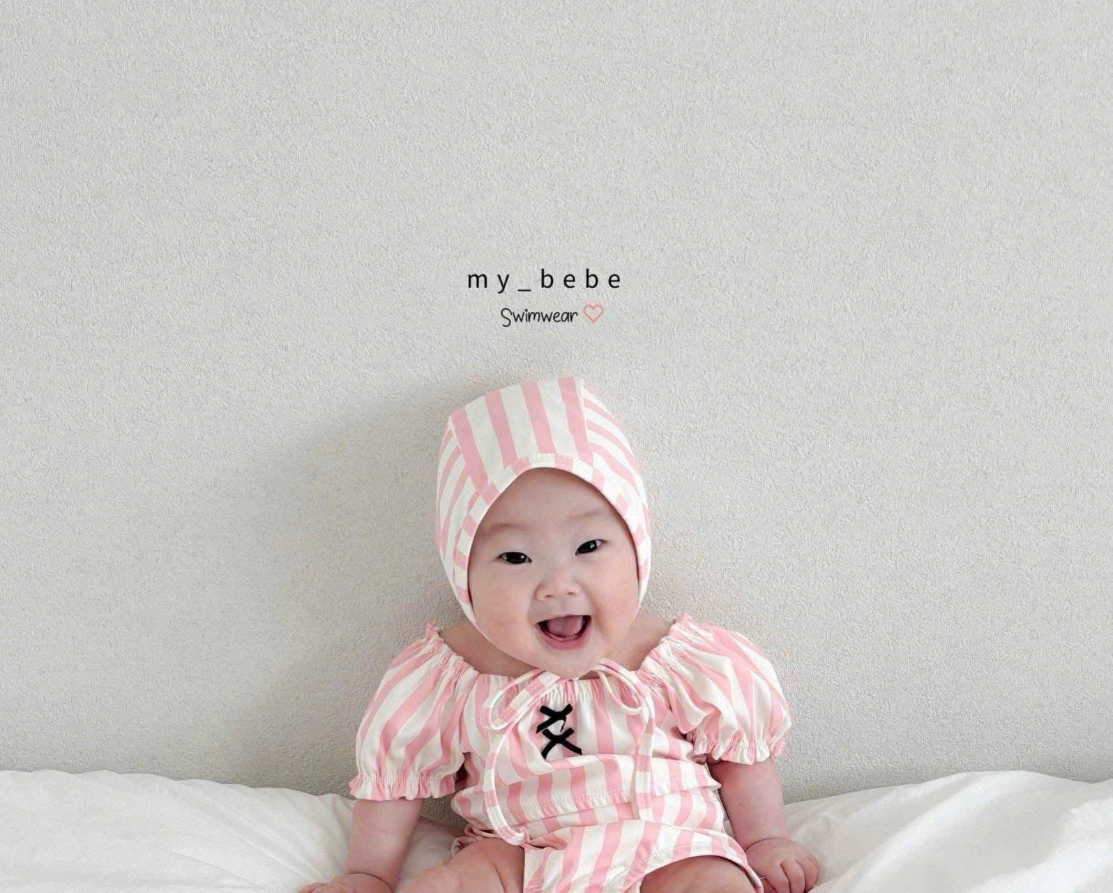 BỘ BƠI BIKINI KẺ HỒNG KÈM MŨ