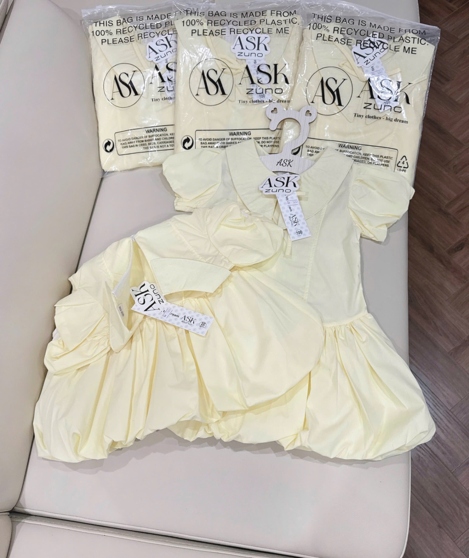 VÁY CỘC BÔNG BÍ MÀU VÀNG BE