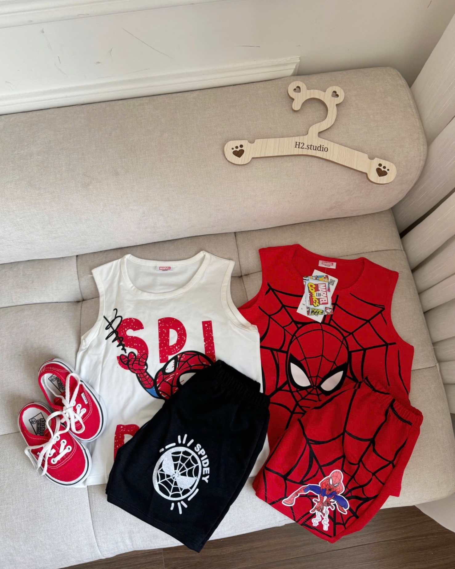 SET 2 BỘ ĐÙI BA LỖ HÌNH SIÊU NHÂN NHỆN TRẮNG ĐỎ