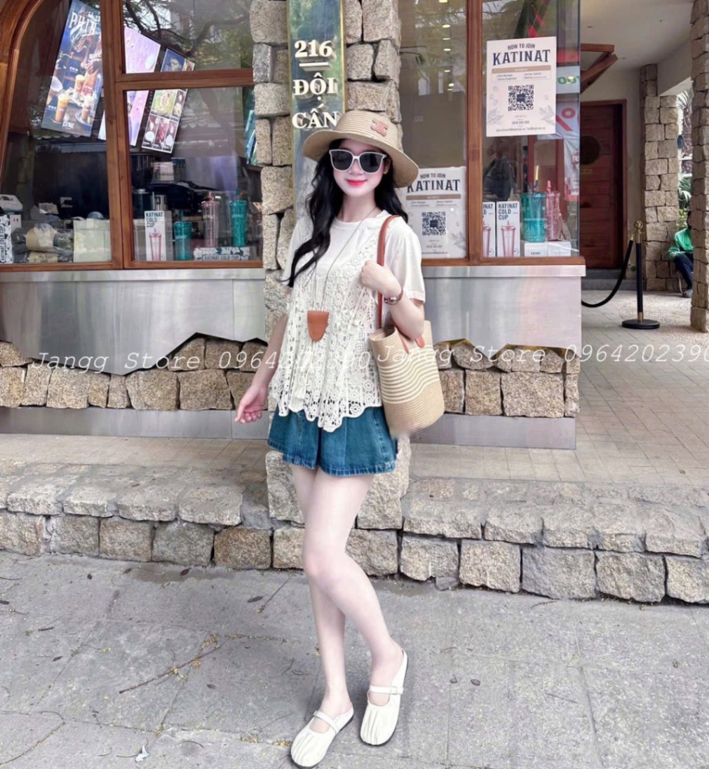 ÁO PULL CỘC TRẮNG MIX YẾM REN QCCC
