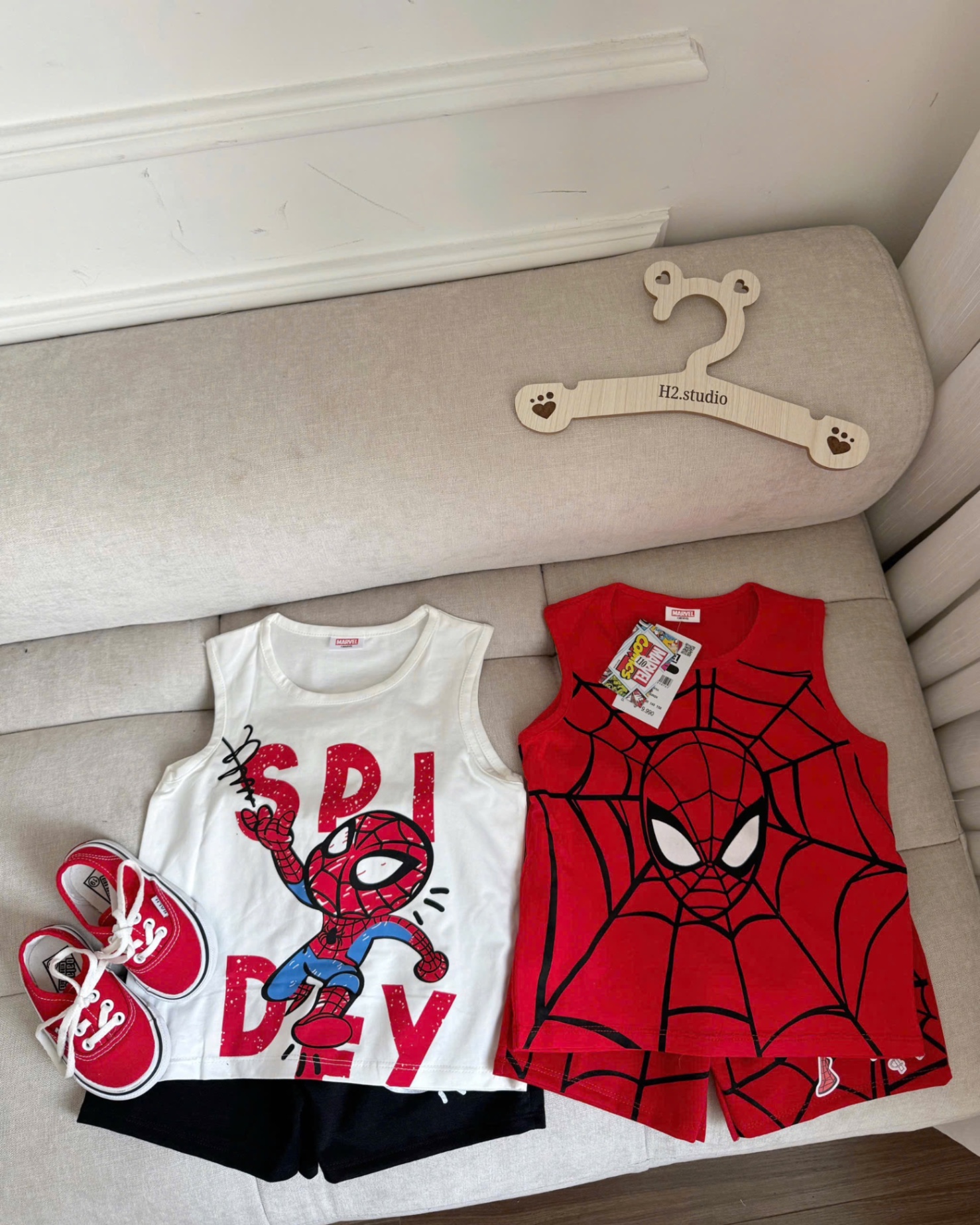 SET 2 BỘ ĐÙI BA LỖ HÌNH SIÊU NHÂN NHỆN TRẮNG ĐỎ