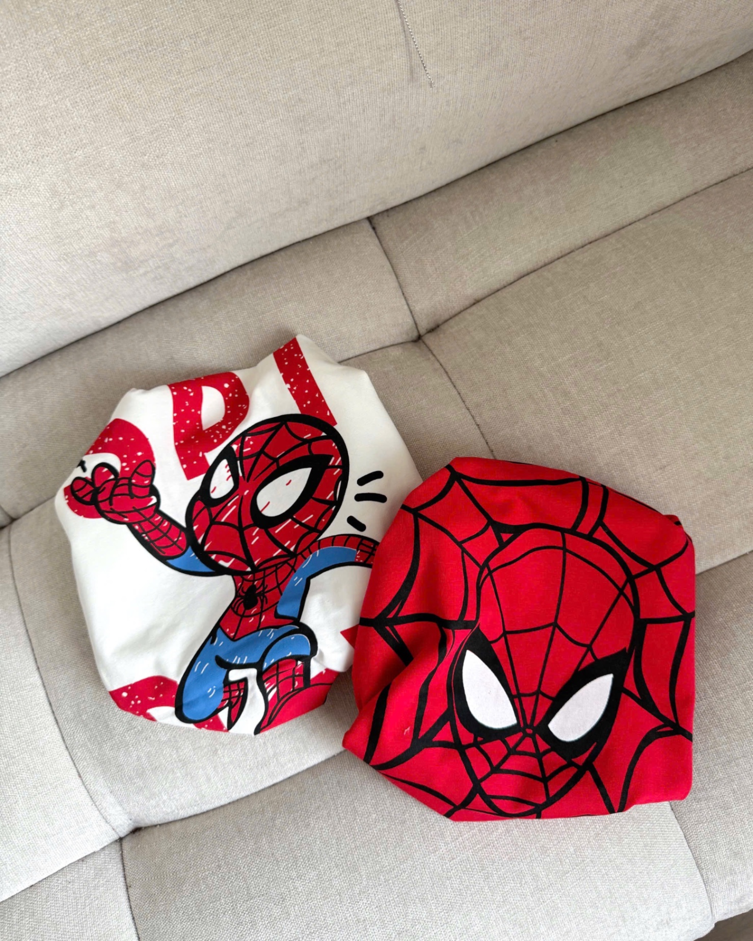 SET 2 BỘ ĐÙI BA LỖ HÌNH SIÊU NHÂN NHỆN TRẮNG ĐỎ