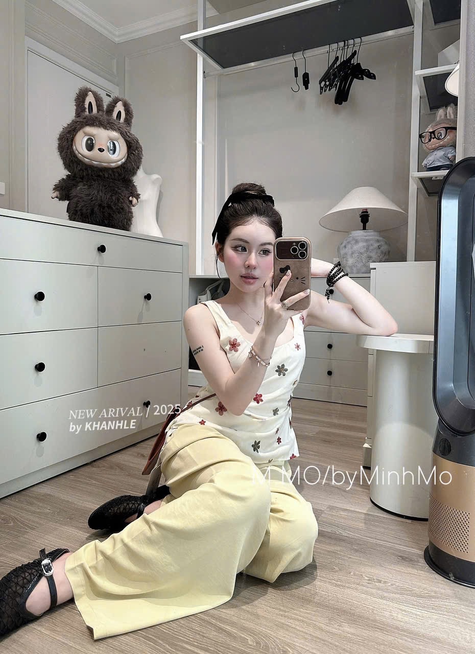 BỘ THÔ 2S THÊU HOA MIX QUẦN SUÔNG VÀNG