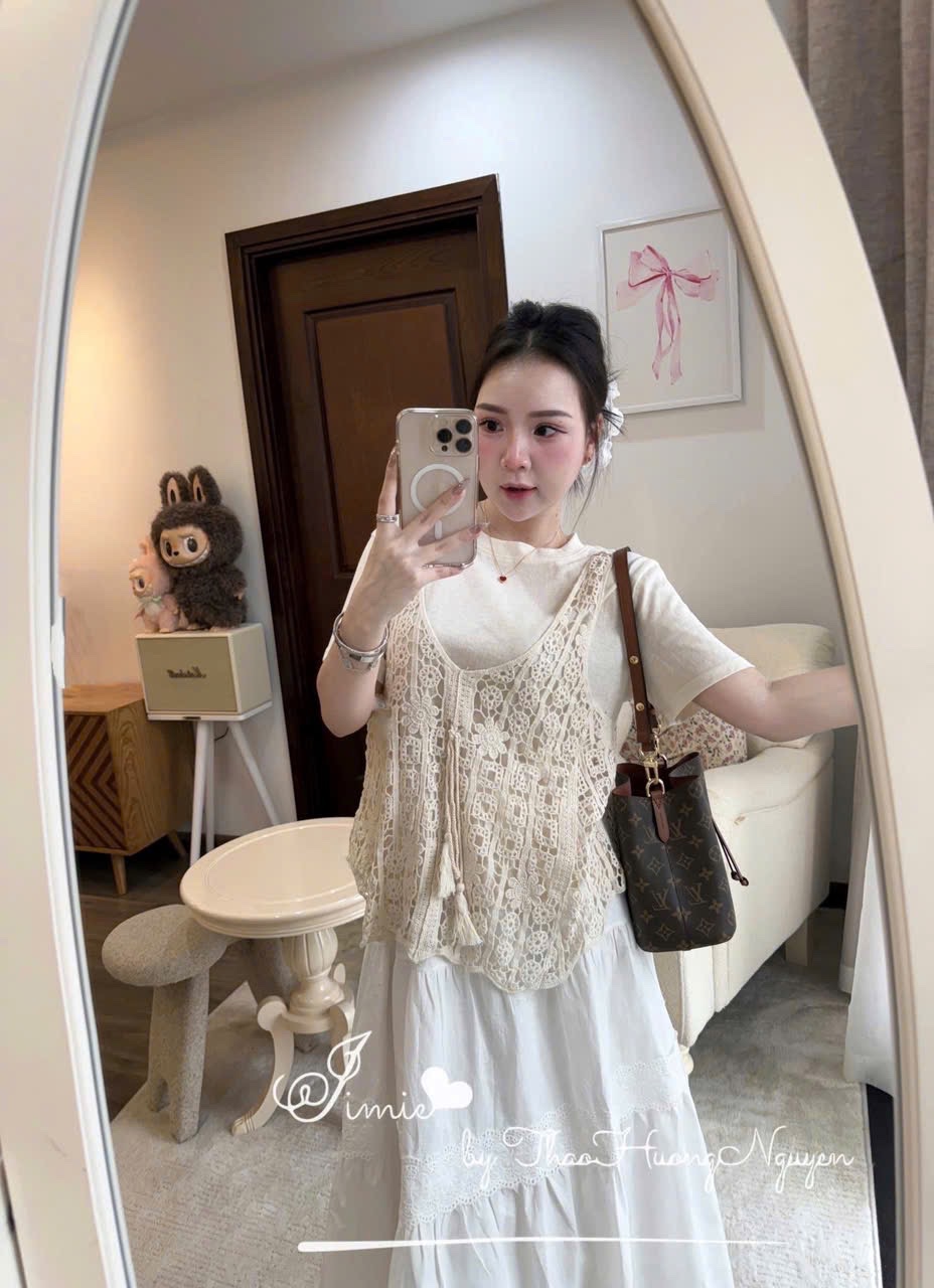 ÁO PULL CỘC TRẮNG MIX YẾM REN QCCC