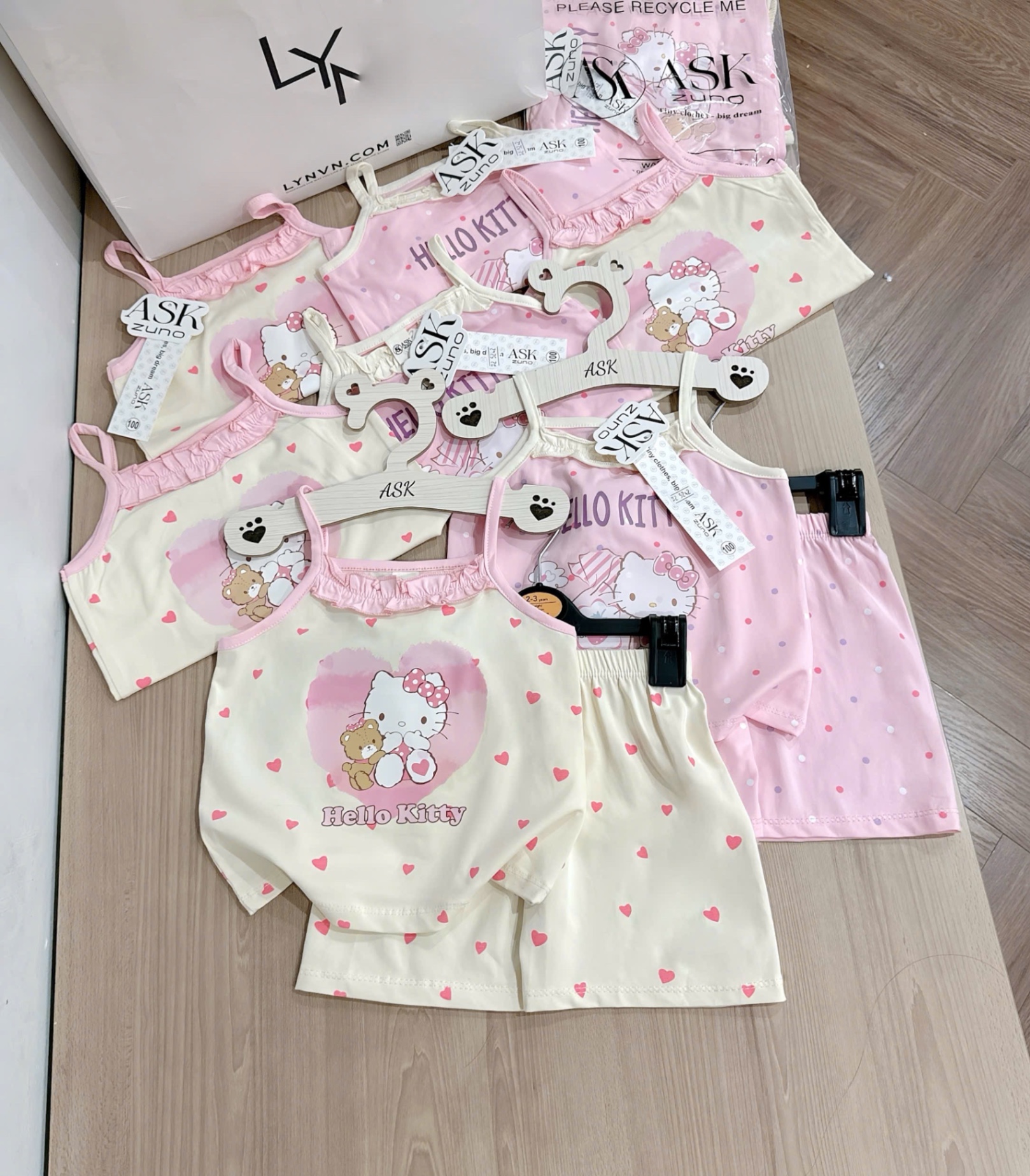 SET 2 BỘ ĐÙI HELLO KITTY HỒNG BE BG