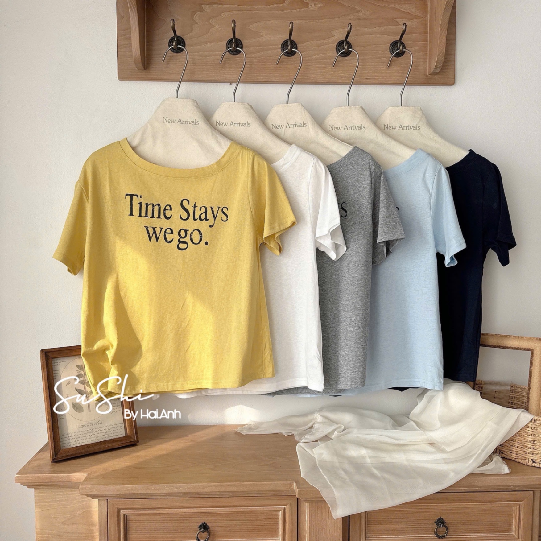 ÁO PULL CỘC LỆCH VAI QC CHỮ TIME STAY