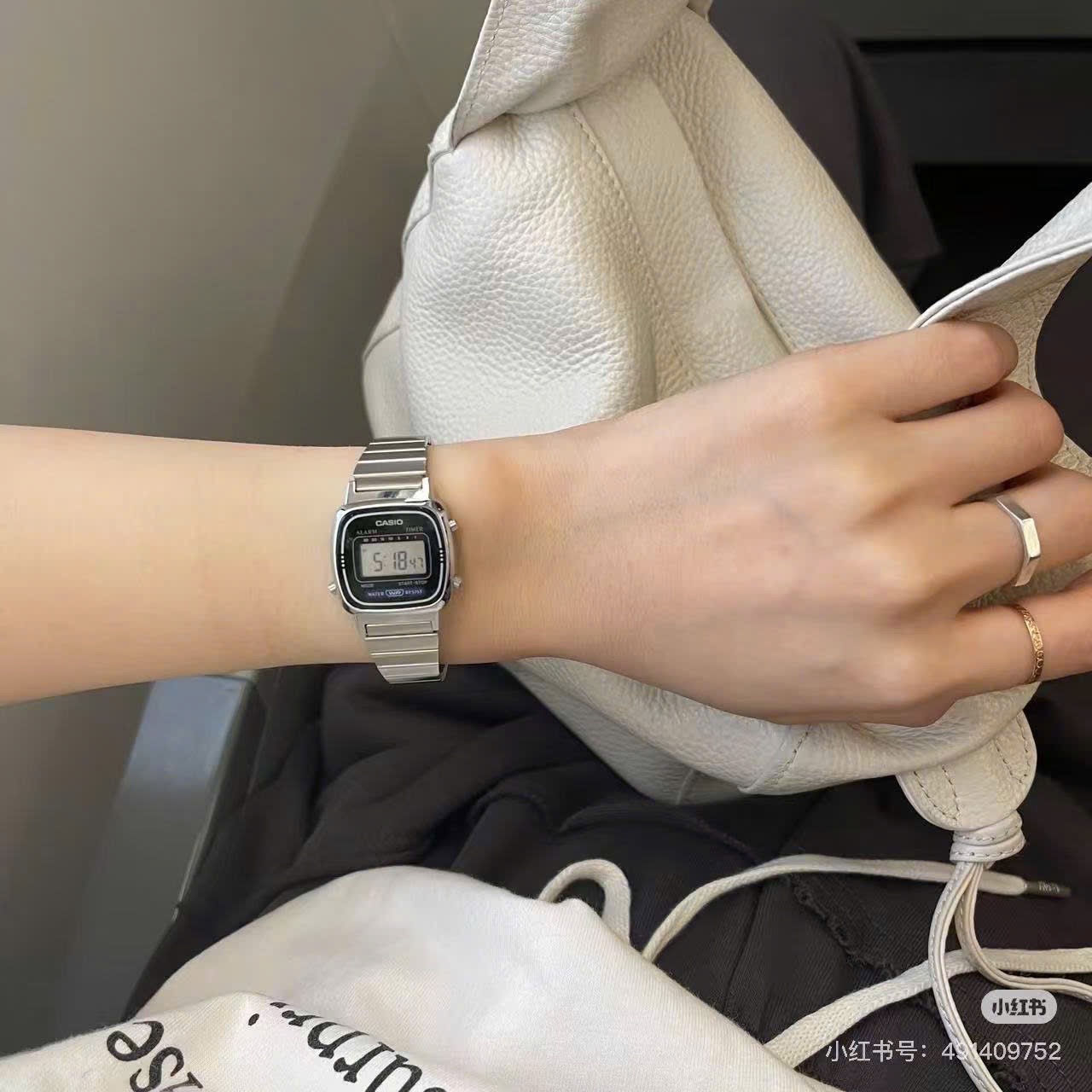 ĐỒNG HỒ CASIO AUHT TUỒN DƯ XỊN