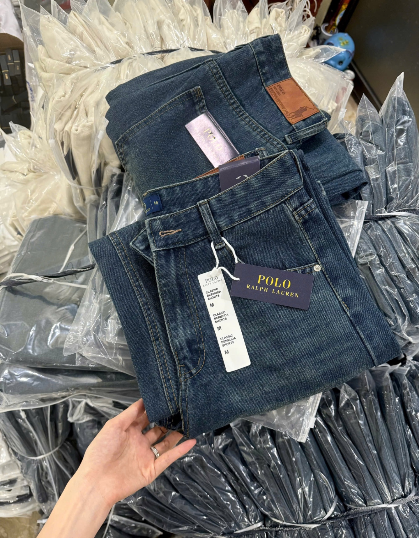 QUẦN JEAN SUÔNG POLO XANH ĐẬM THÊU NGỰA