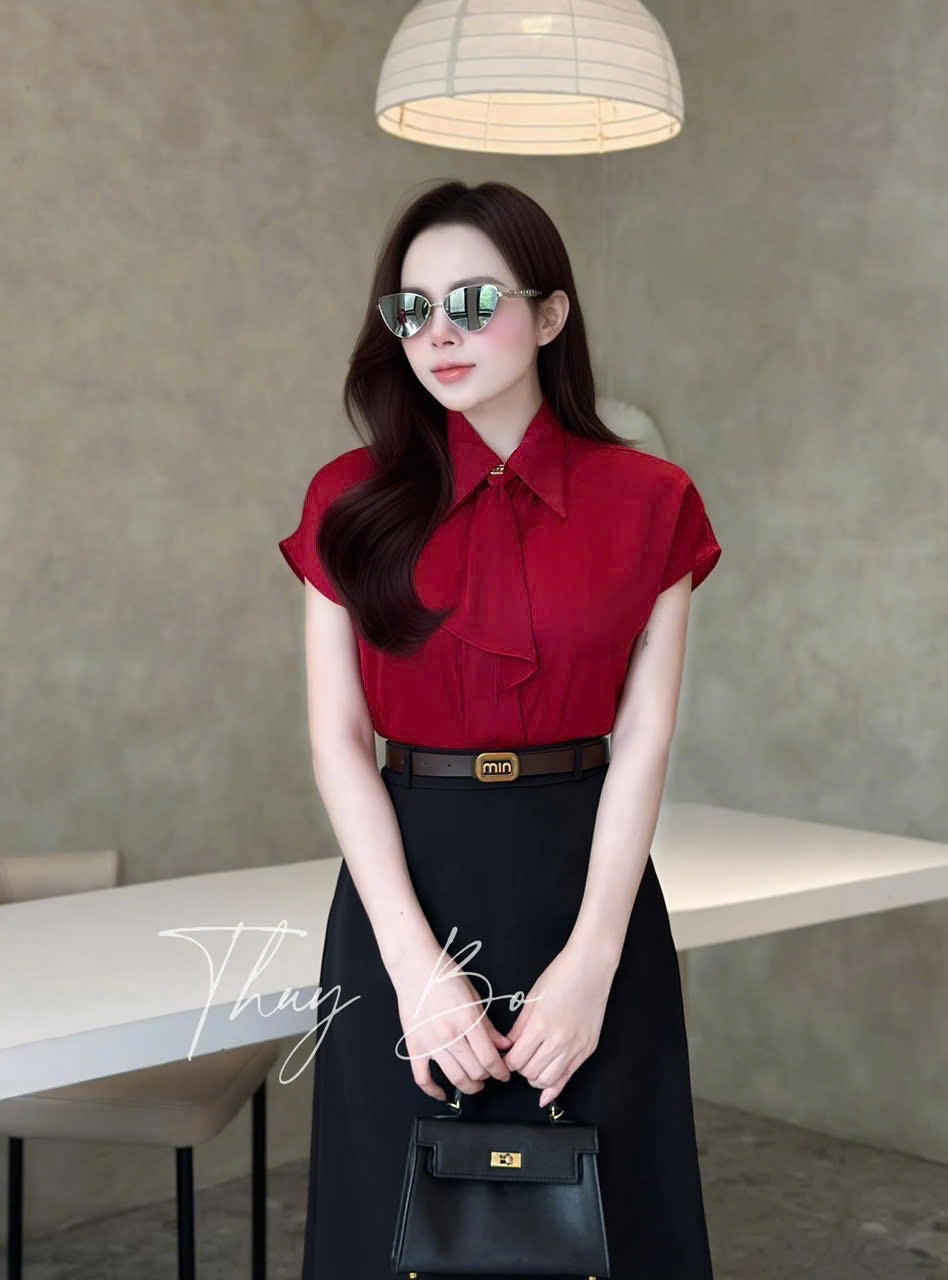 AO SƠ MI GU TAY LIỀN NƠ CỔ ĐỎ BE