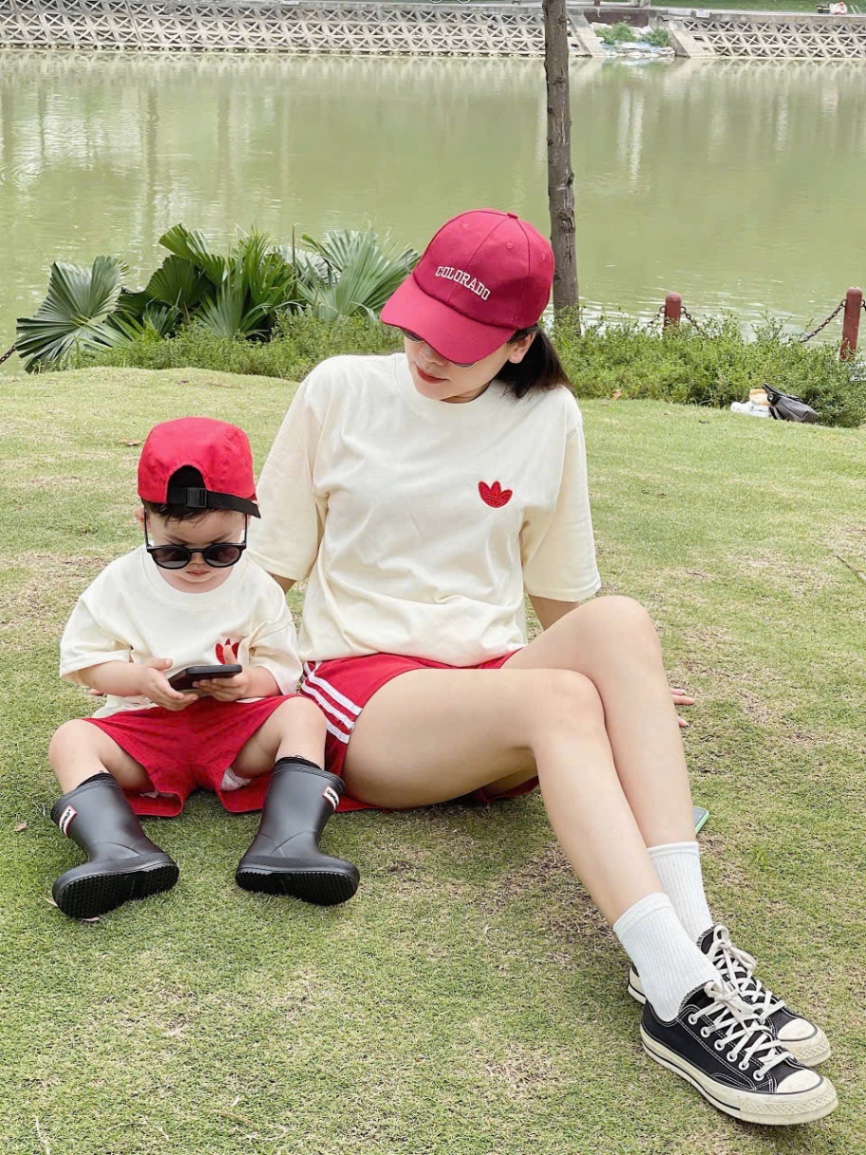 BỘ DAS ĐÔI BE QUẦN ĐỎ MẸ BE